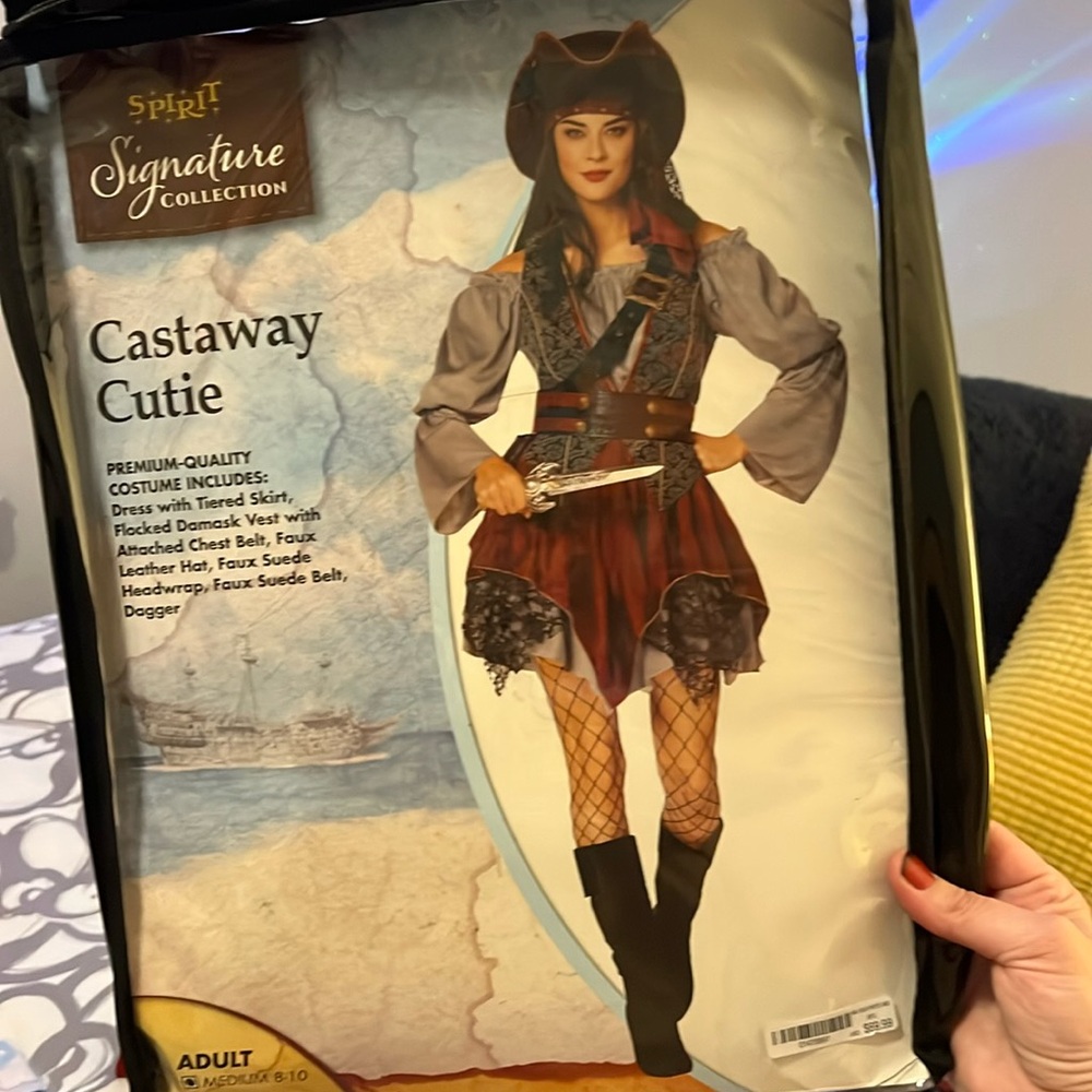 Castaway cutie Halloween Costume